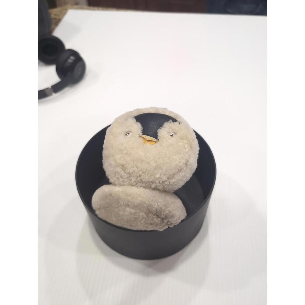 Coach Sheepskin Earmuffs Penguin Face Crystal Accents Black Merino Wool *flaw*